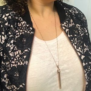 LIKE NEW Stella & Dot Rebel Pendant Necklace